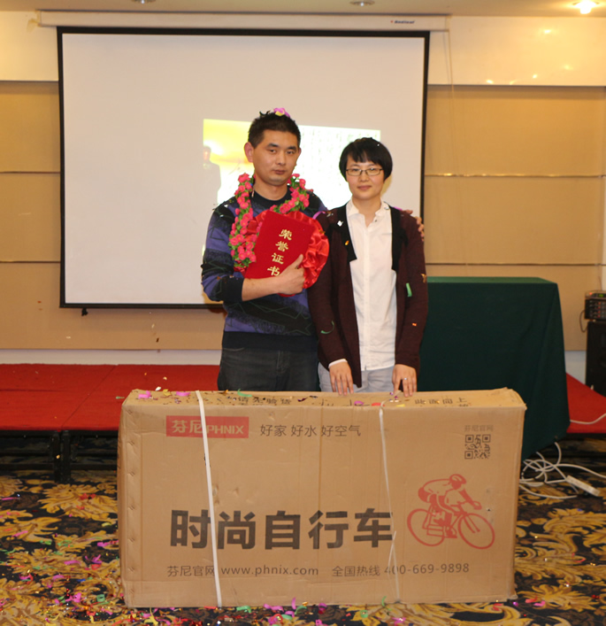 銷售新人：張小東